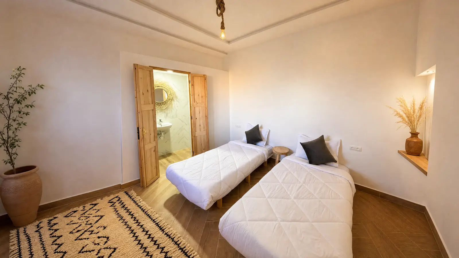 A twin bedroom at Rose Garden Dades